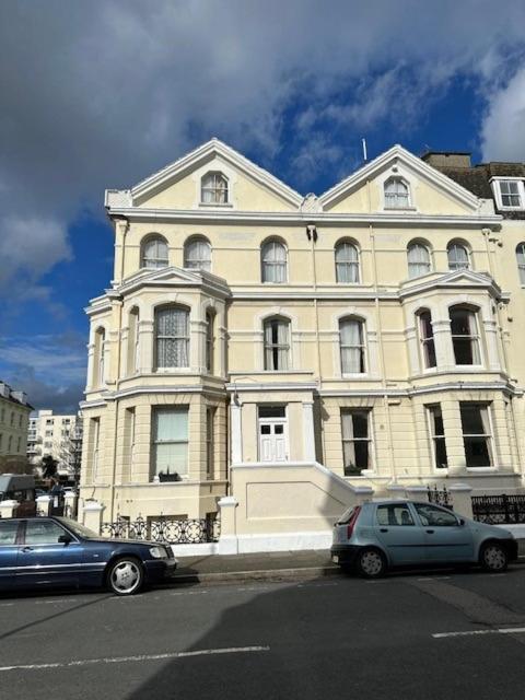 Appletree Hotel Eastbourne Exterior foto